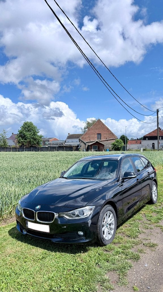BMW 318d Touring, Autos, BMW, Particulier, Série 3, ABS, Phares directionnels, Airbags, Air conditionné, Phares Bi-Xénon, Bluetooth