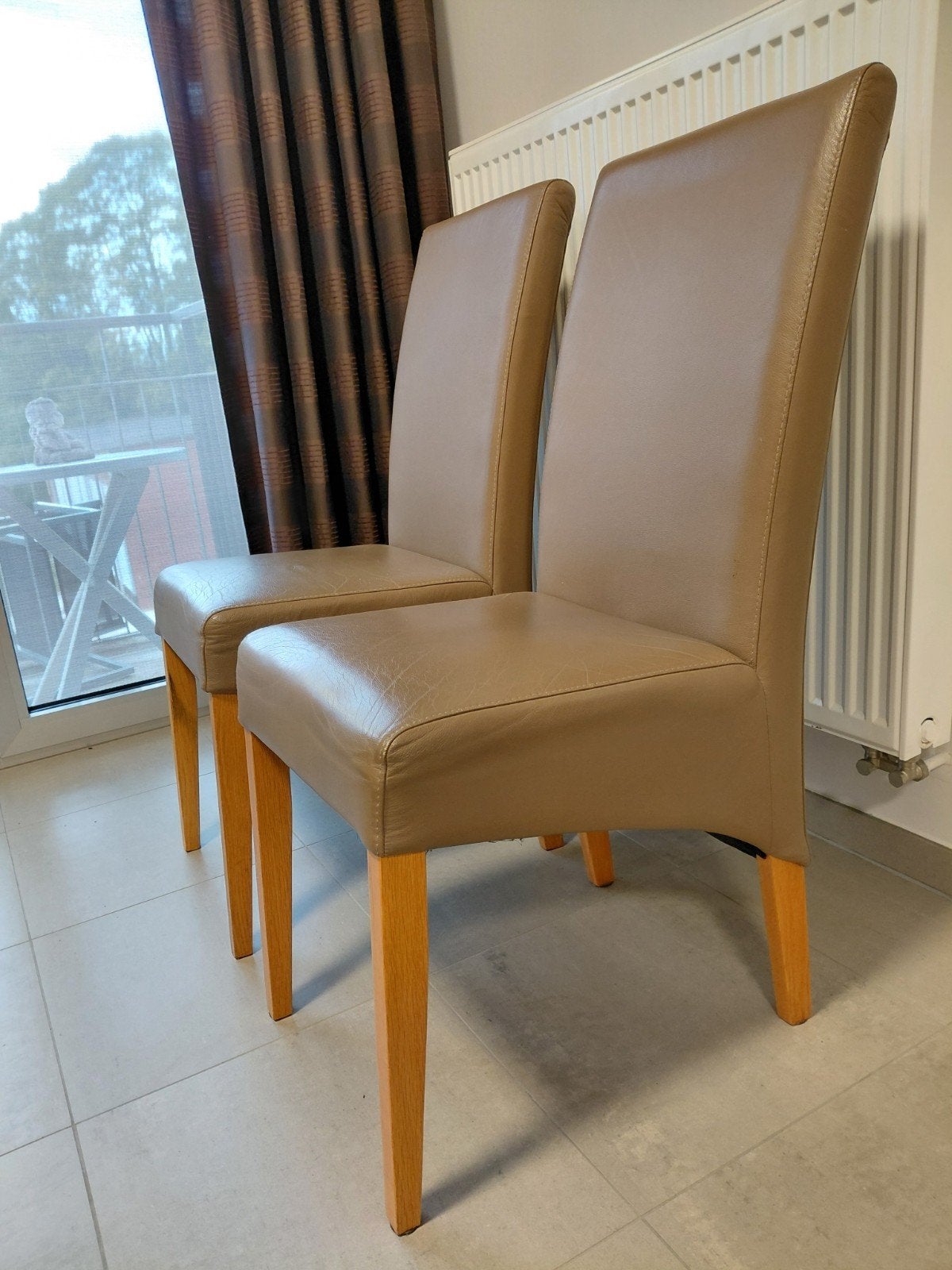 2 lederen stoelen, moderne stijl, Ophalen, Zo goed als nieuw, Bruin, Leer