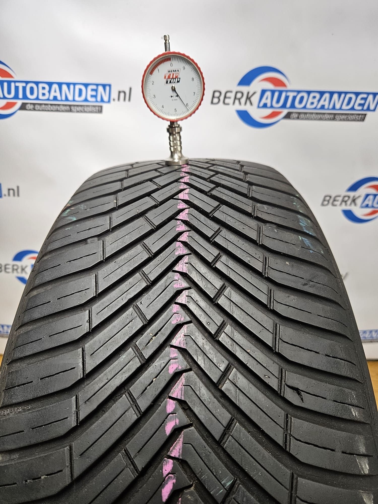 2x Continental AllSeasonContact XL 235/50 R18 101V 235/50/18, Auto-onderdelen, Banden en Velgen, 18 inch, Gebruikt, -, -