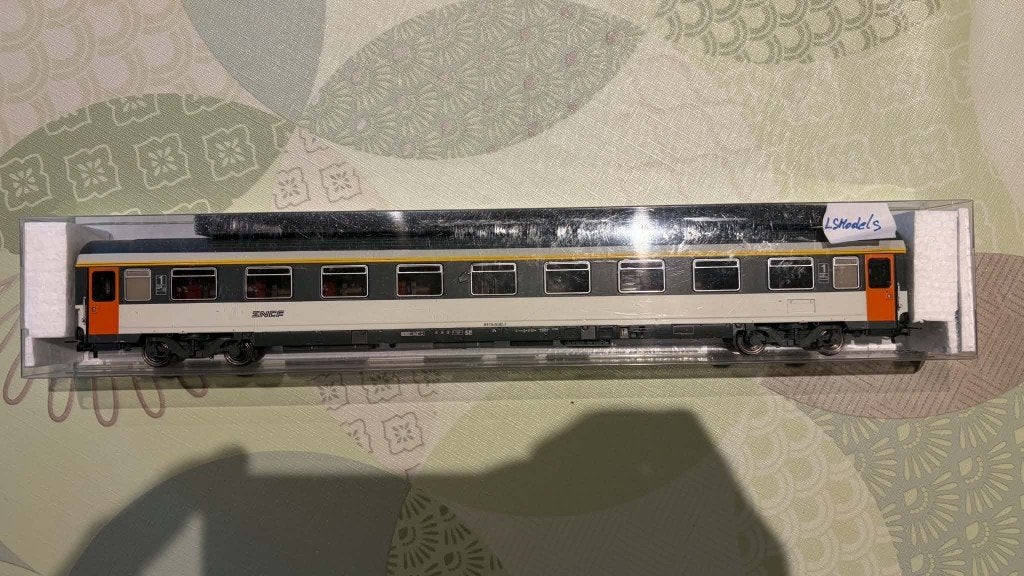 LS Models 40355 Eurofima VSE A9u coach, Hobby en Vrije tijd, Overige merken, Gelijkstroom, Wagon, Ophalen of Verzenden