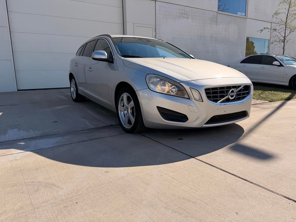 Volvo V60 2.0 Diesel Automaat – 2010, Autos, Volvo, Achat, Entreprise, Noir, 5 portes