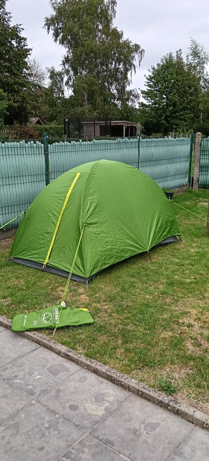 Tent 2 personen Arpenaz Decathlon. Bogentent., Caravans en Kamperen, Ophalen of Verzenden