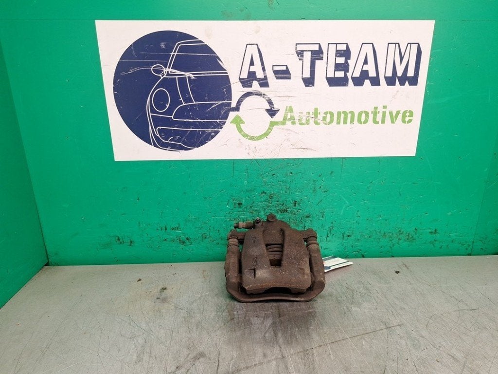 ETRIER DE FREIN AVANT DROIT Fiat Grande Punto (199), Robert Bosch AG, Utilisé, Fiat, Robert-Bosch-Allee 1
74232  Abstatt, DE