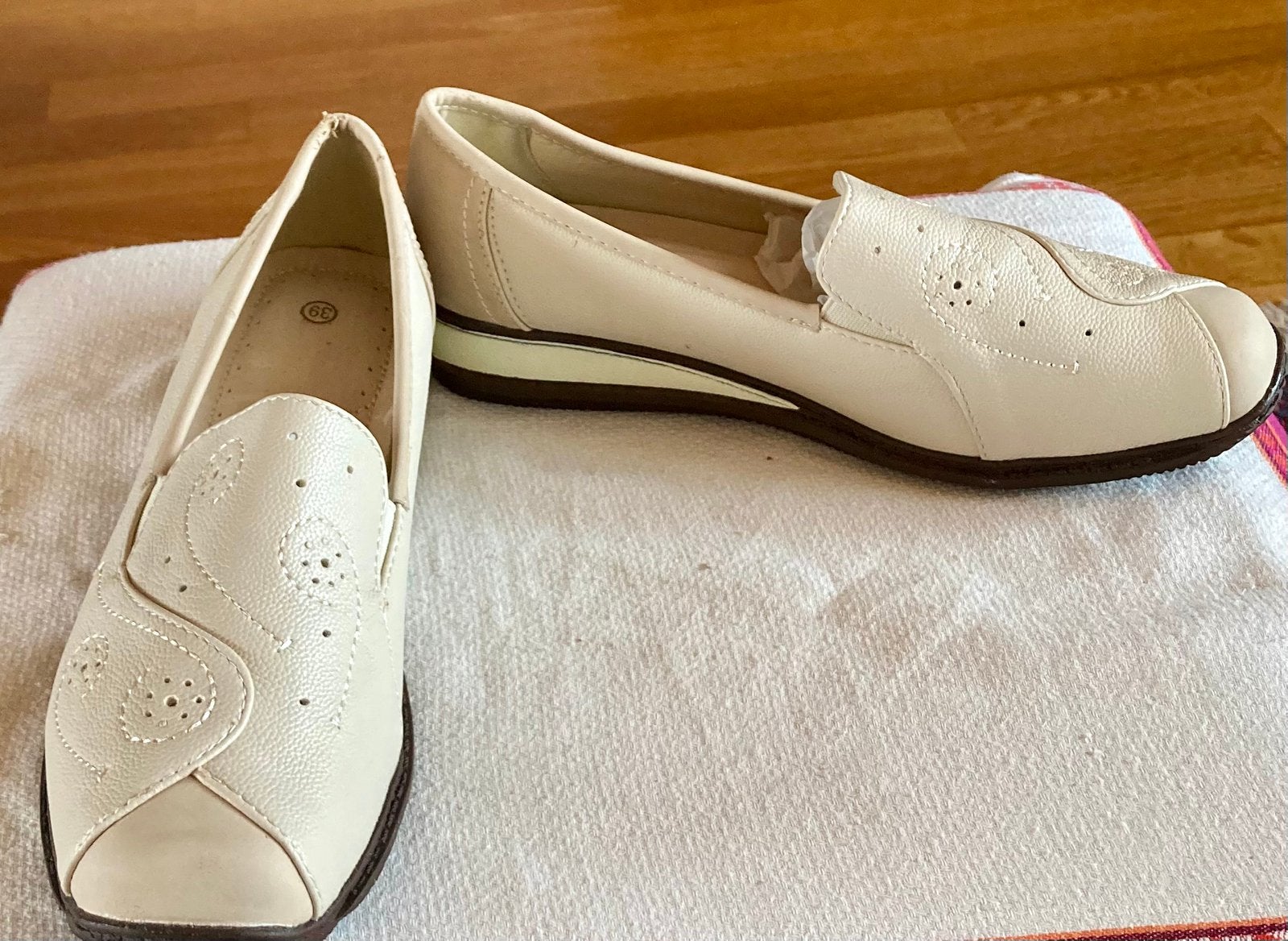 Gebroken wit schoen, Ophalen of Verzenden, Nieuw, Wit