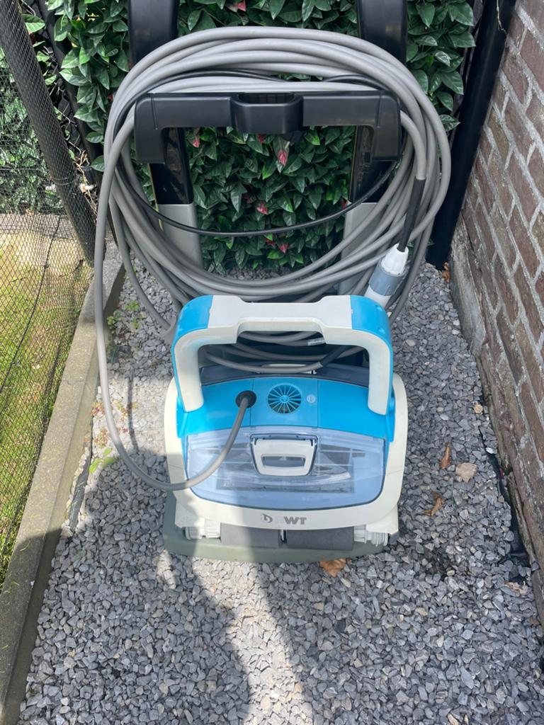 BWT 500 zwembadrobot met kabel en transport wagentje, Ophalen, Gebruikt, Filter