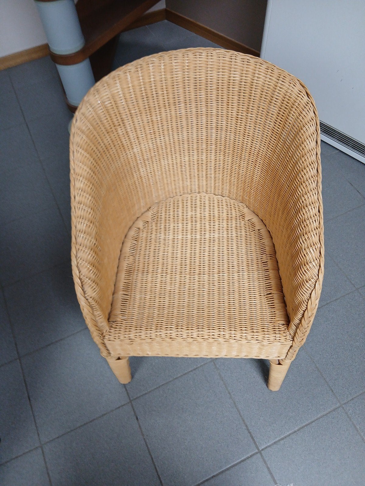fauteuil en osier, Enlèvement
