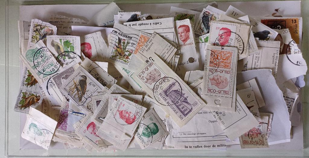 Lot honderden gebruikte Belgische postzegels, Ophalen of Verzenden, Gestempeld