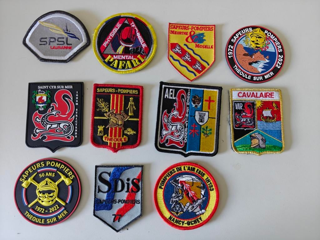 Insigne des sapeurs-pompiers de France, Enlèvement