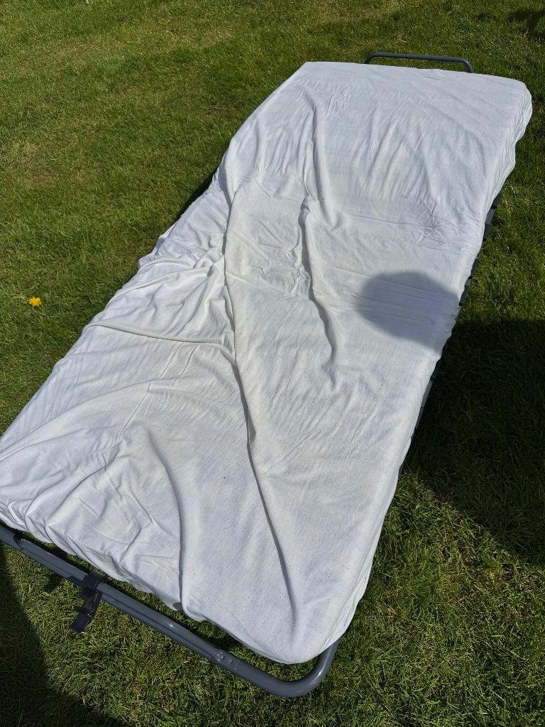 Bed - plooibed, Huis en Inrichting, Ophalen, Overige materialen, 90 cm, Eenpersoons