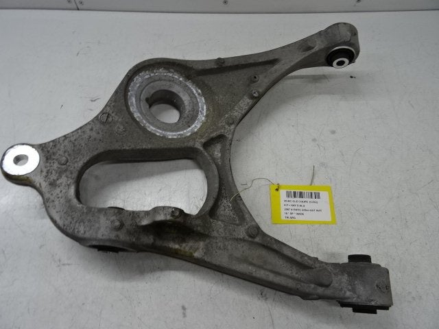 BRAS DE SUSPENSION ARRIÈRE GAUCHE GLE Coupe (C292), Mercedes-Benz, Mevr. I. Hauben, Utilisé, Rue de l'Espoir 34 34
4030  GRIVEGNÉE, BE