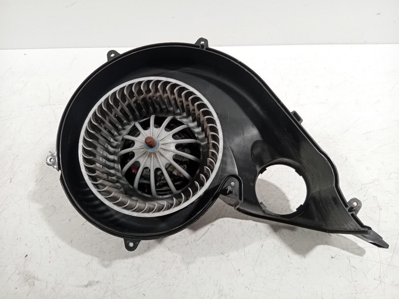 Kachel ventilator motor Volvo V60, Onderdelen@venauto.nl, Van der Ven Autorecycling B.V., Gebruikt, Ettenseweg 76, 4706 PB Roosendaal, The Netherlands