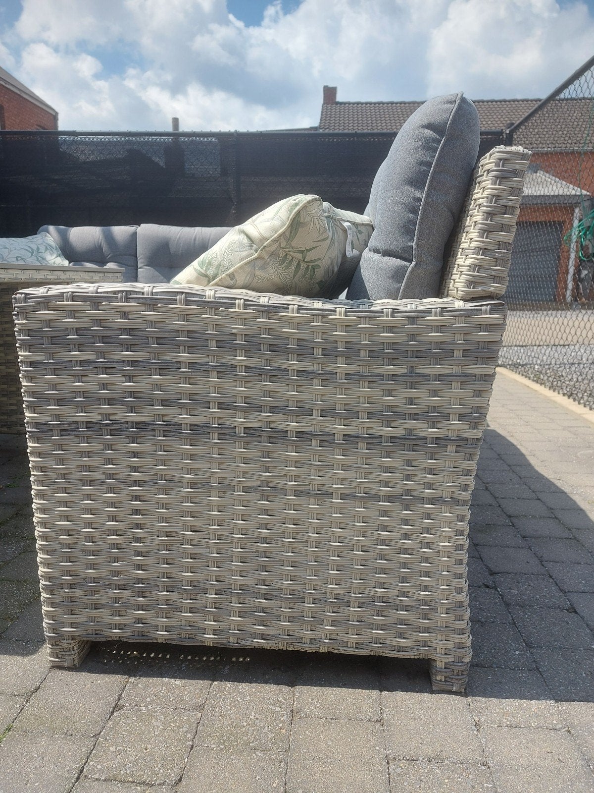 Terras tafel kussens en stoeltjes, Enlèvement
