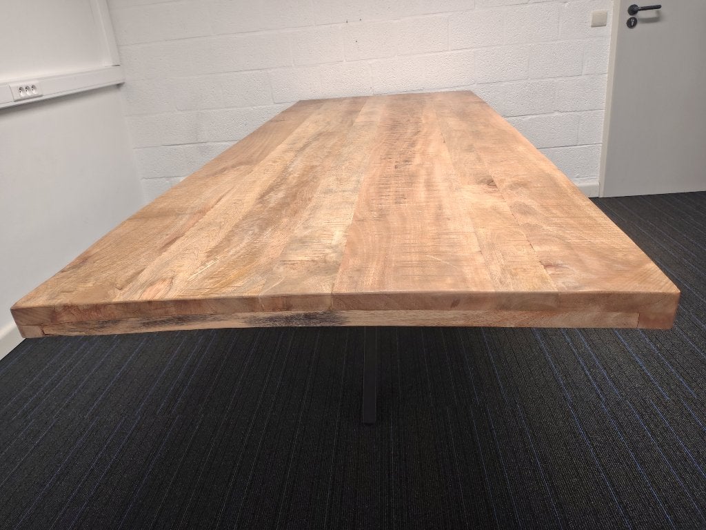 Table industrielle en bois de manguier - Dimehouse, Métal, Comme neuf, Enlèvement, 50 à 100 cm