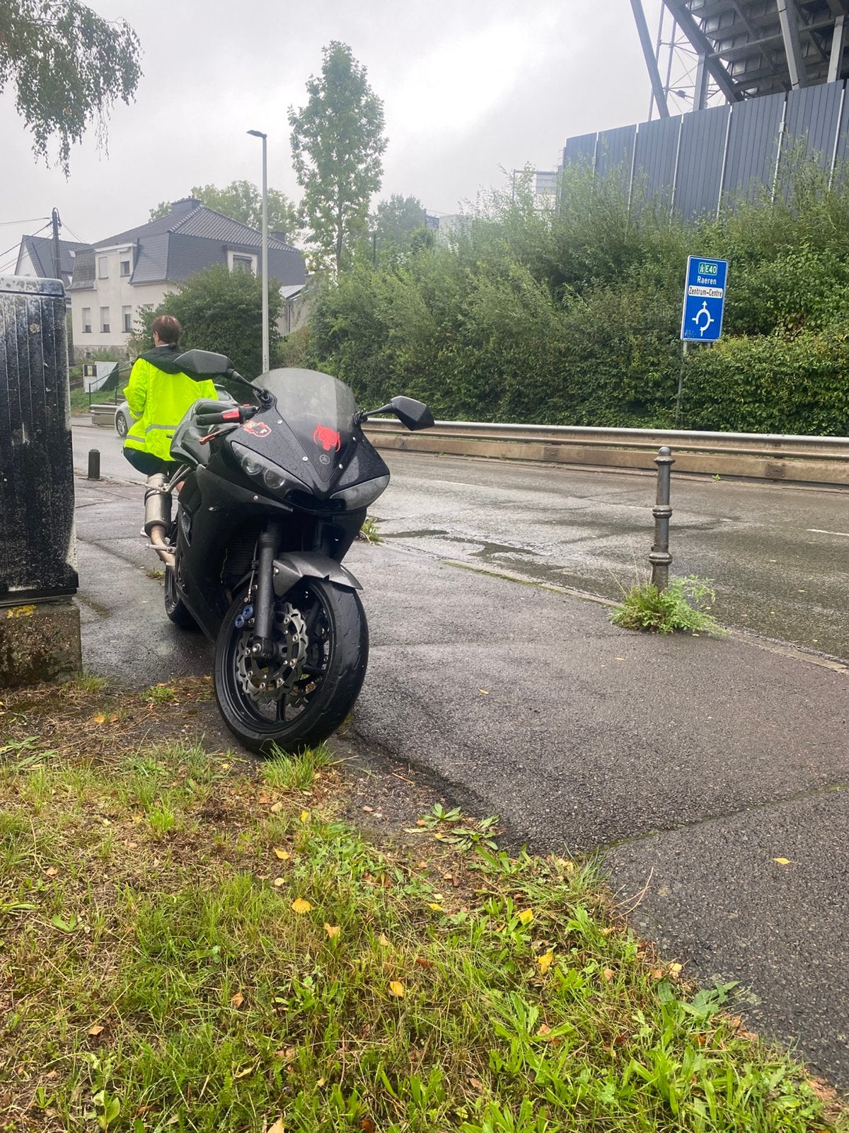 Yamaha R6 2003 - 2300€, Sportuitlaat, Occasion, 4 cilinders, Motorrijbewijs A