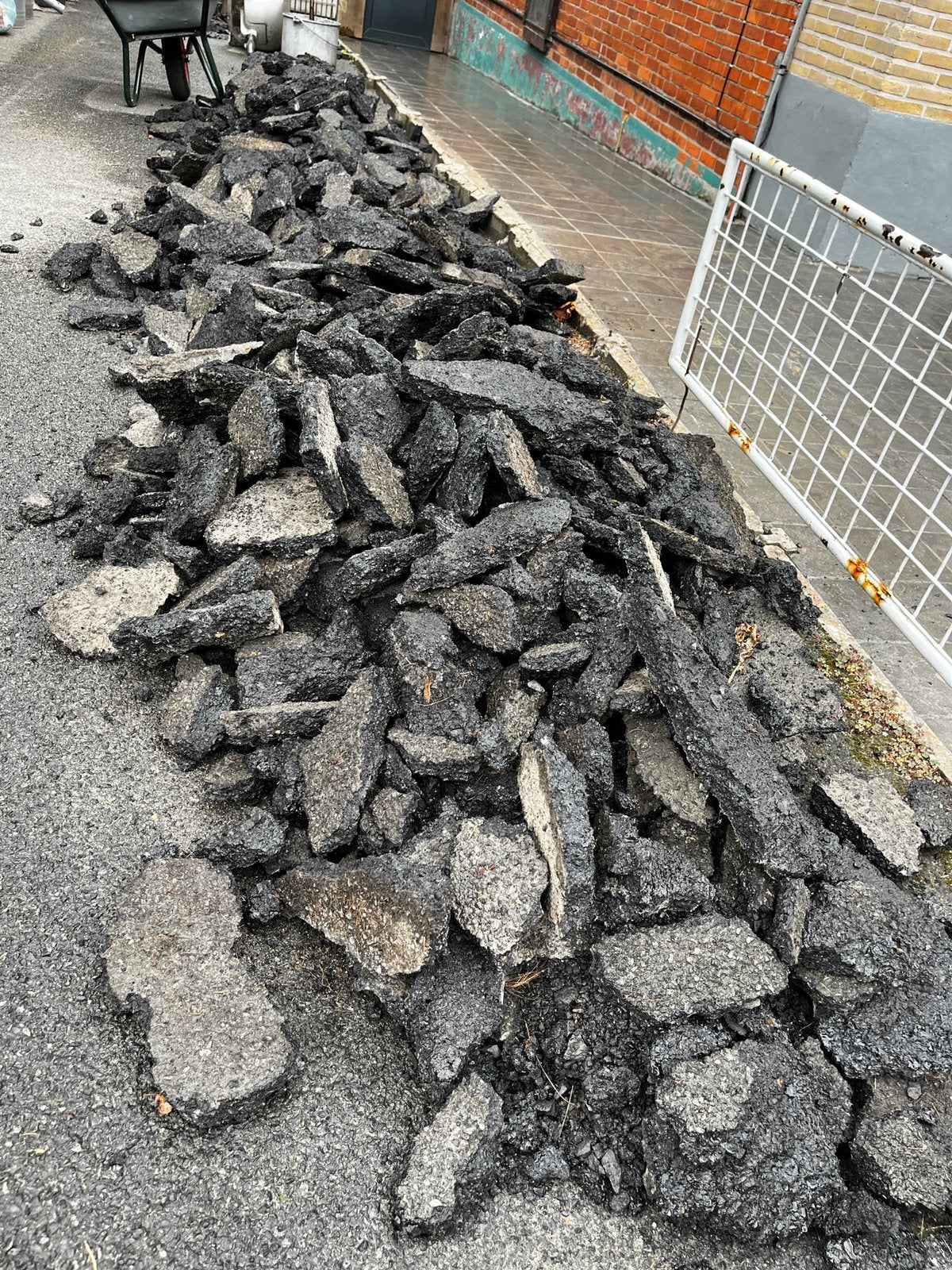 Asfalt loodvrij, Doe-het-zelf en Bouw, Ophalen, Gebruikt