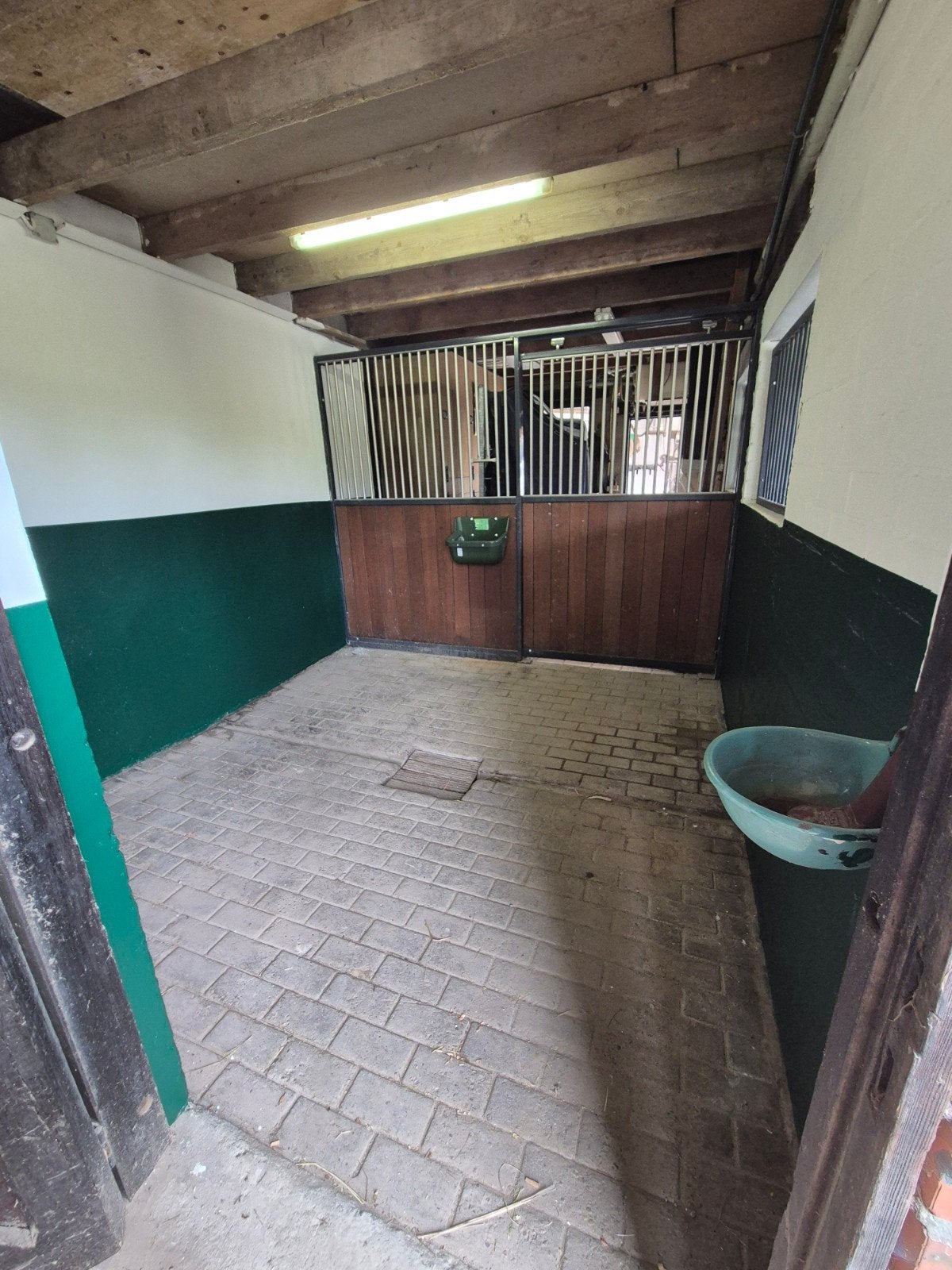 stalling te huur, Mise à l'étable, 2 ou 3 chevaux ou poneys