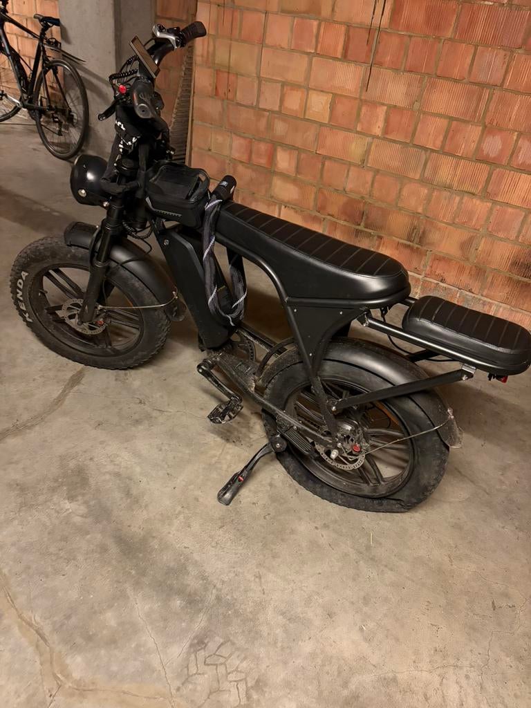 Fatbike v8, Enlèvement ou Envoi, Comme neuf