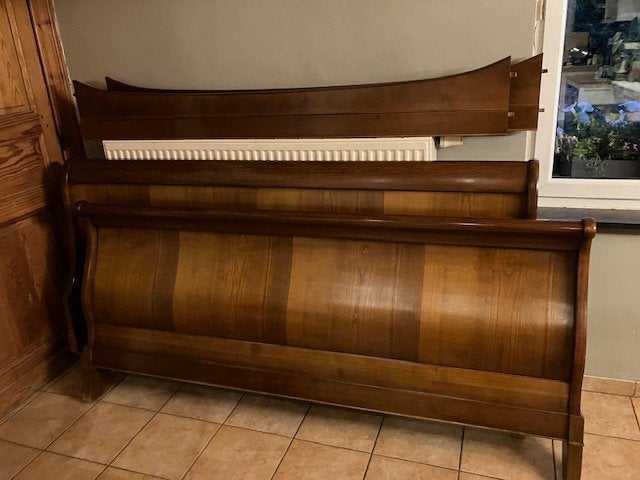 Lit  "Grange" en bois massif fournis avec sommiers Auping., Louis Philippe, Autres couleurs, Enlèvement, Utilisé