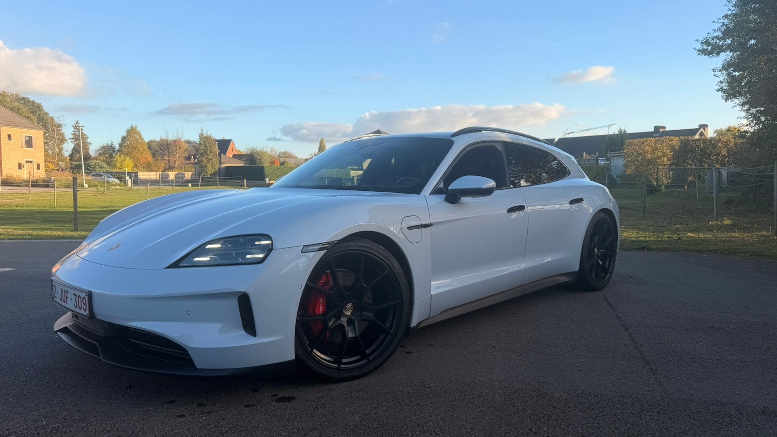 Taycan Sport Turismo 4S FACELIFT,Batterij+BURMESTER,BTWwagen, Autos, Cuir, Argent ou Gris, Achat, Noir