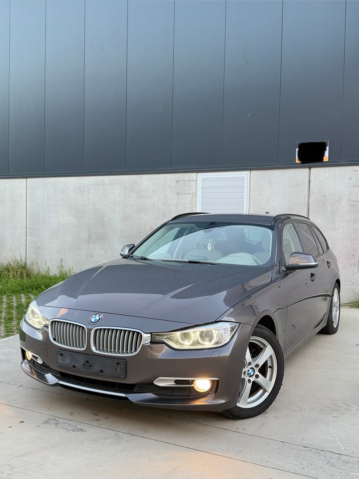 BMW 318d - 2013 - automatique - 184 000 km, Autos, Euro 5, Beige, 105 kW, Automatique