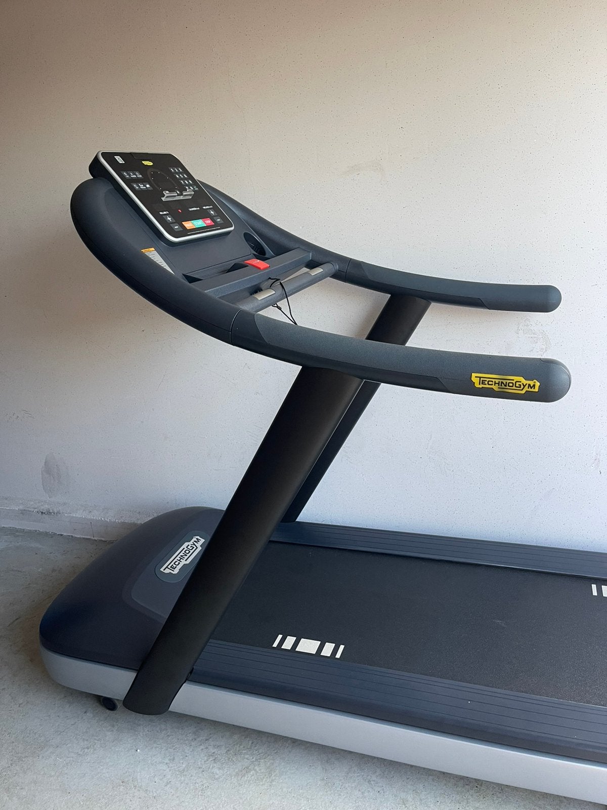 Professionele loopband - Technogym, Sport en Fitness, Ophalen, Zo goed als nieuw, Loopband