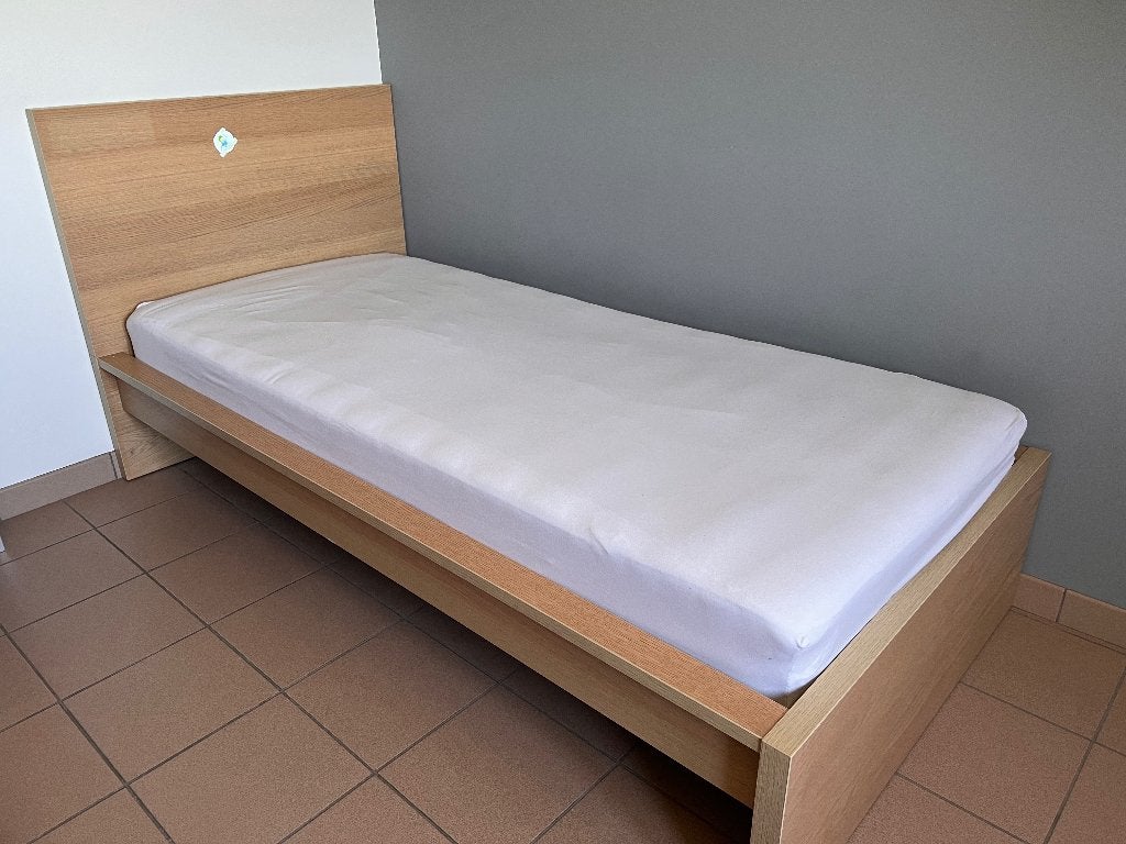MALM bed (IKEA) 90*200, Huis en Inrichting, Ophalen, Gebruikt, 90 cm, Eenpersoons
