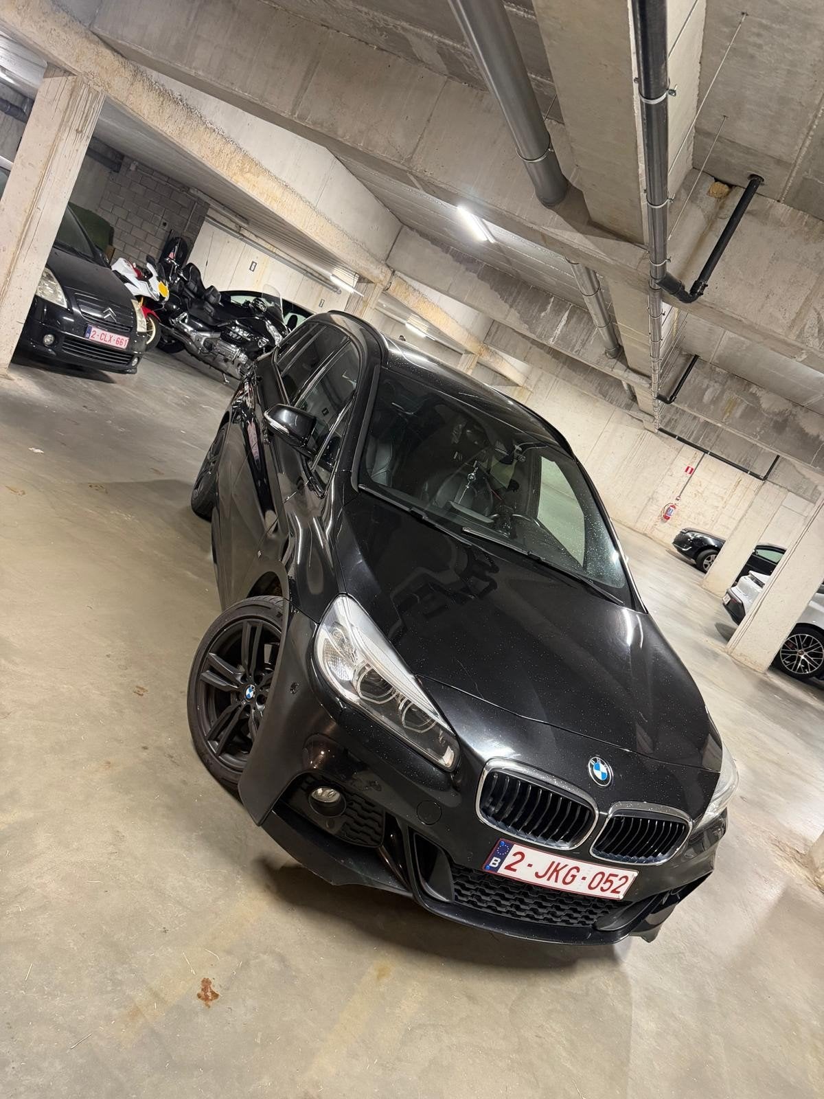 BMW 220d, Enlèvement, BMW