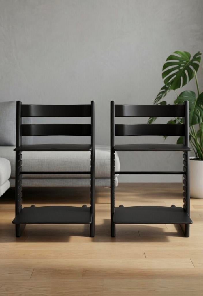 tripp trapp stokke nieuwstaat zwart (2 beschikbaar), Kinderen en Baby's, Ophalen of Verzenden, Nieuw, Meegroeistoel, Gordel(s)