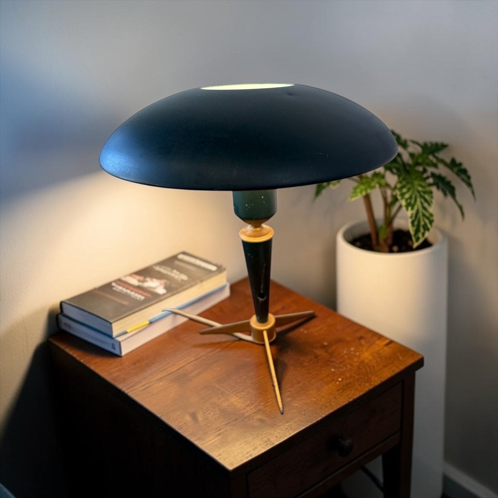 vintage tripod tafellamp / desk lamp Bijou Louis Kalff, Verzenden