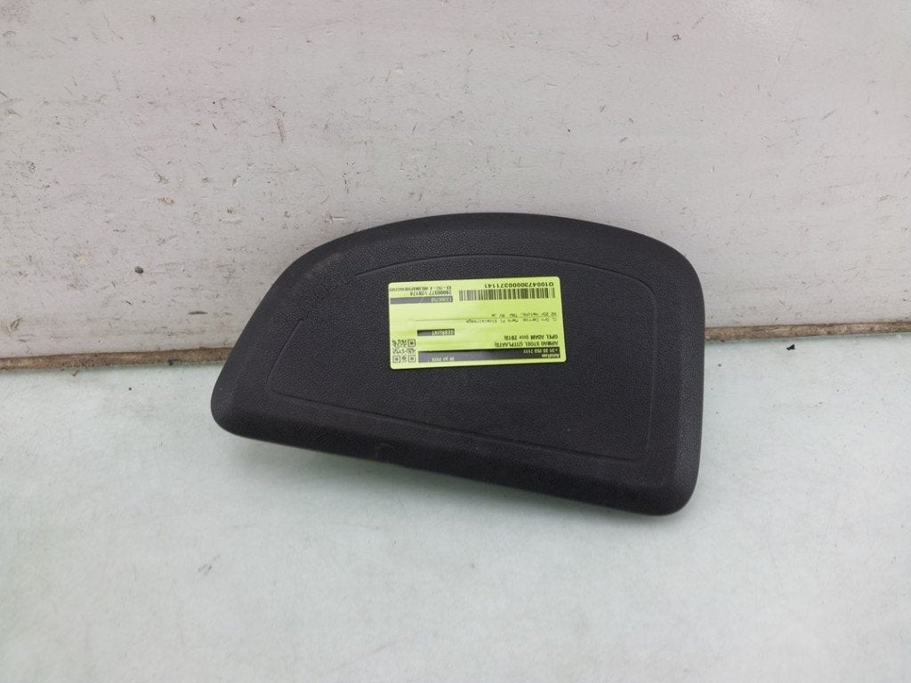 AIRBAG SIEGE Opel Adam (01-2012/12-2019) (|13366750|), Postoffice@zf.com, Löwentaler Straße 20
88046  Friedrichshafen, DE, Opel