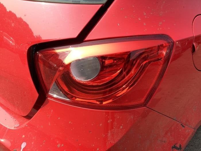 Feu arrière droit d'un Seat Ibiza, -, 3 mois de garantie, Utilisé, -