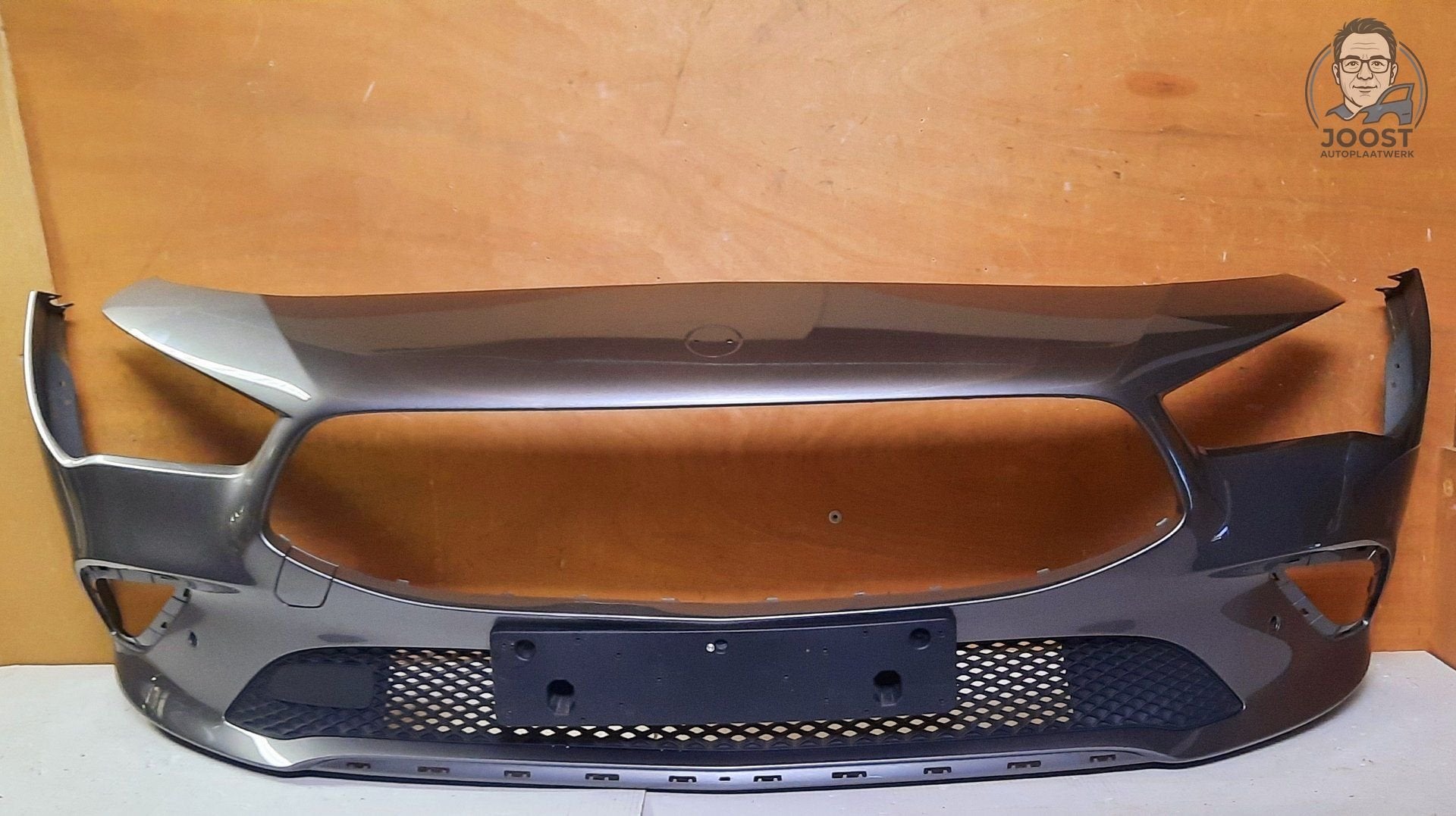 Voorbumper orgineel Mercedes CLA X118 v.a 2019 A1188855300, Origine de la pièce connue, Utilisé, -, Avant