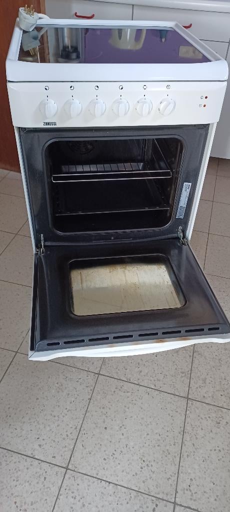 Cuisiniere vitro ceramique, 4 zones de cuisson, Enlèvement, Utilisé, Induction