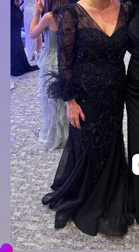 Robe de soiree élégante noire  avec perle  taille 44, Vêtements | Femmes, Habits de circonstance, Comme neuf, Robe de gala, Taille 42/44 (L)