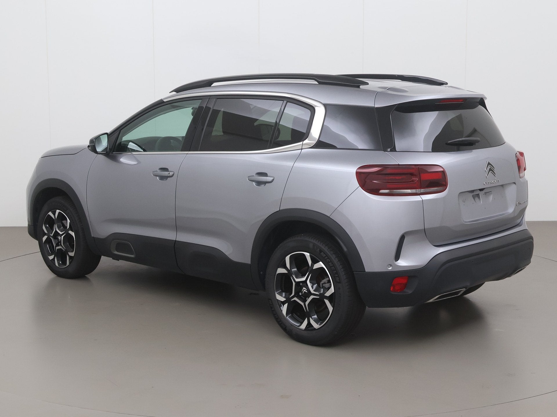 Citroen C5 Aircross puretech shine 130 AT, Autos, Citroën, Argent ou Gris, Achat, Entreprise, 149 g/km