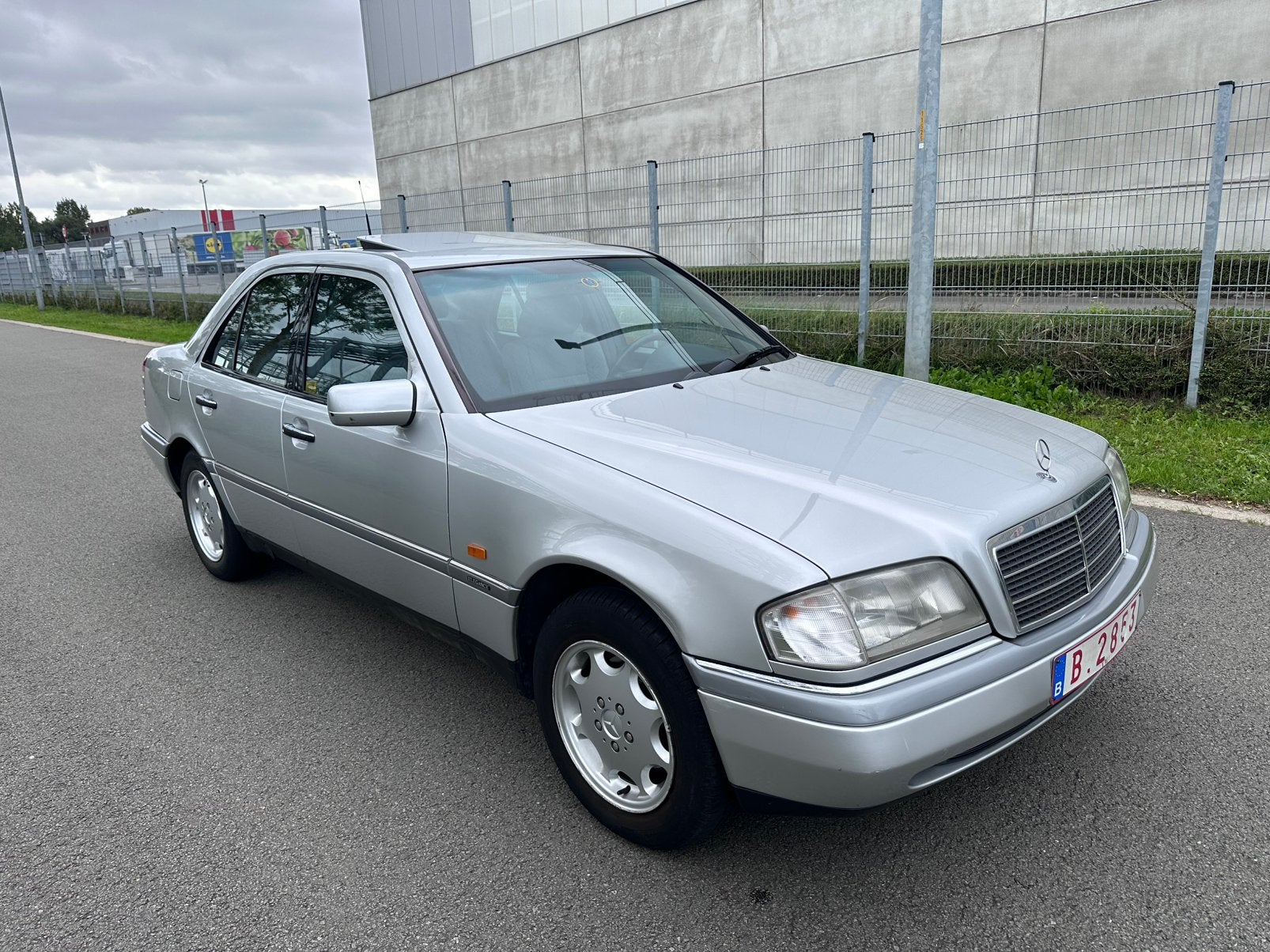 Unieke Mercedes C250|135.000Km|Automaat|NIEUWSTAAT, Auto's, Automaat, 5 deurs, Elektrische ramen, Te koop