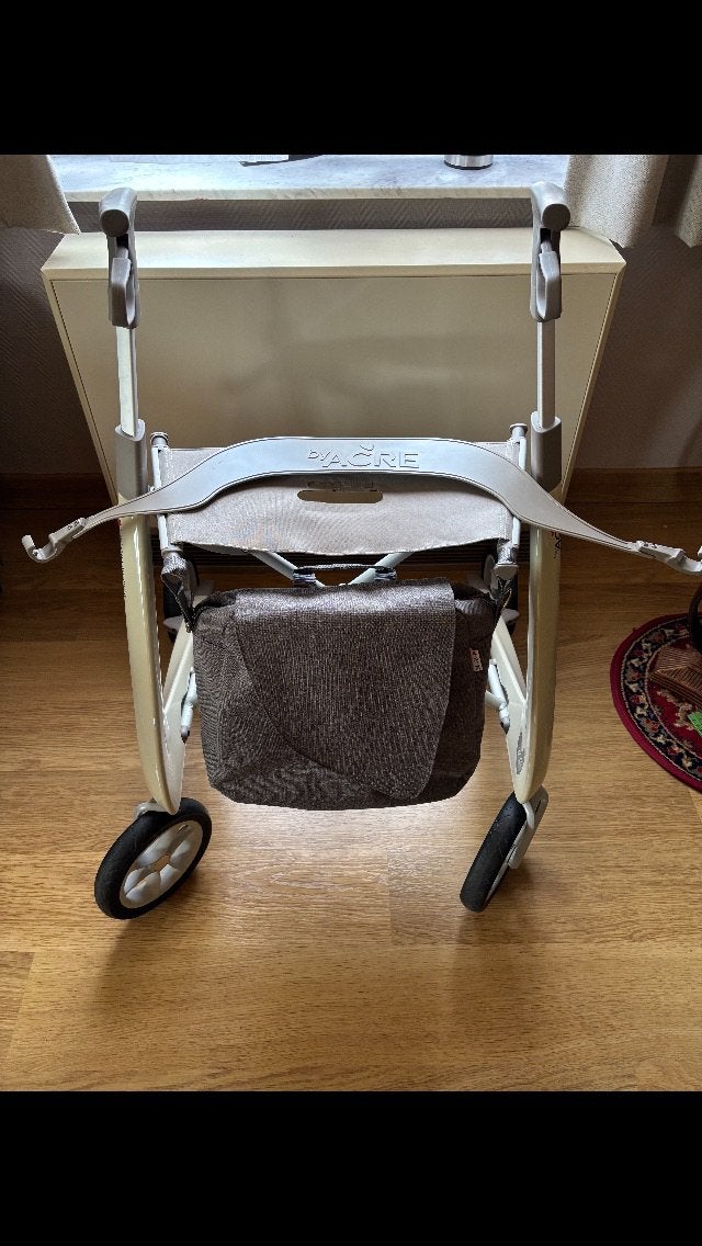 Déambulateur (rollator) byACRE en carbone ultra léger beige, Diversen, Ophalen, Zo goed als nieuw