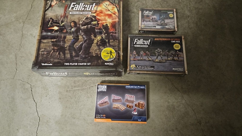 Bordspellen Fall - Out actiepakket promo korting, Hobby en Vrije tijd, Een of twee spelers, Ophalen of Verzenden, Nieuw