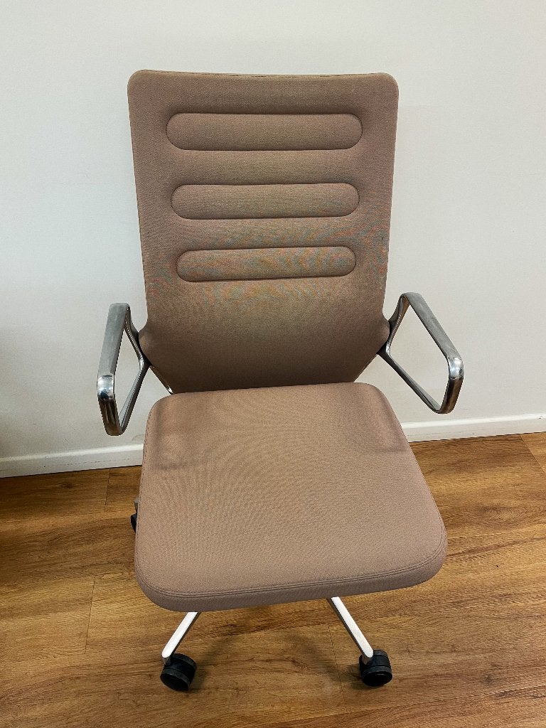 Set van 10 originele Vitra Meda design bureaustoelen, Ophalen, Gebruikt, Beige, Bureaustoel