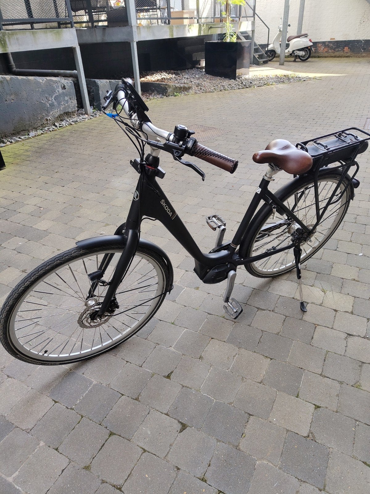 Mooie elektrische stadsfiets te koop, Fietsen en Brommers, Elektrische fietsen, Ophalen, Gebruikt, 50 km per accu of meer, Overige merken