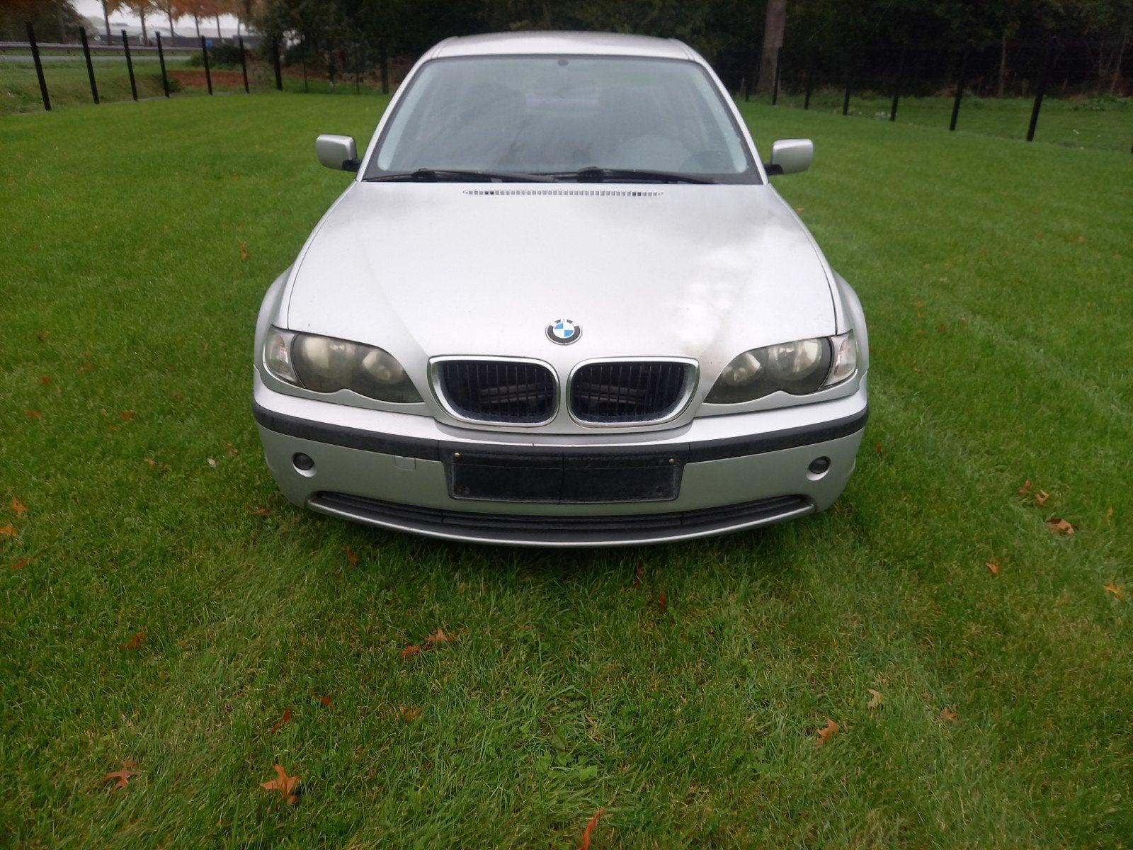 bmw 320 diesel bj 2002, Auto's, https://public.car-pass.be/vhr/5527f0c1-ffa9-46b9-9608-03ad45c75f36, Leder, Diesel, Particulier