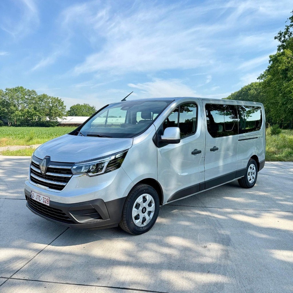 minibus te huur New trafic automaat