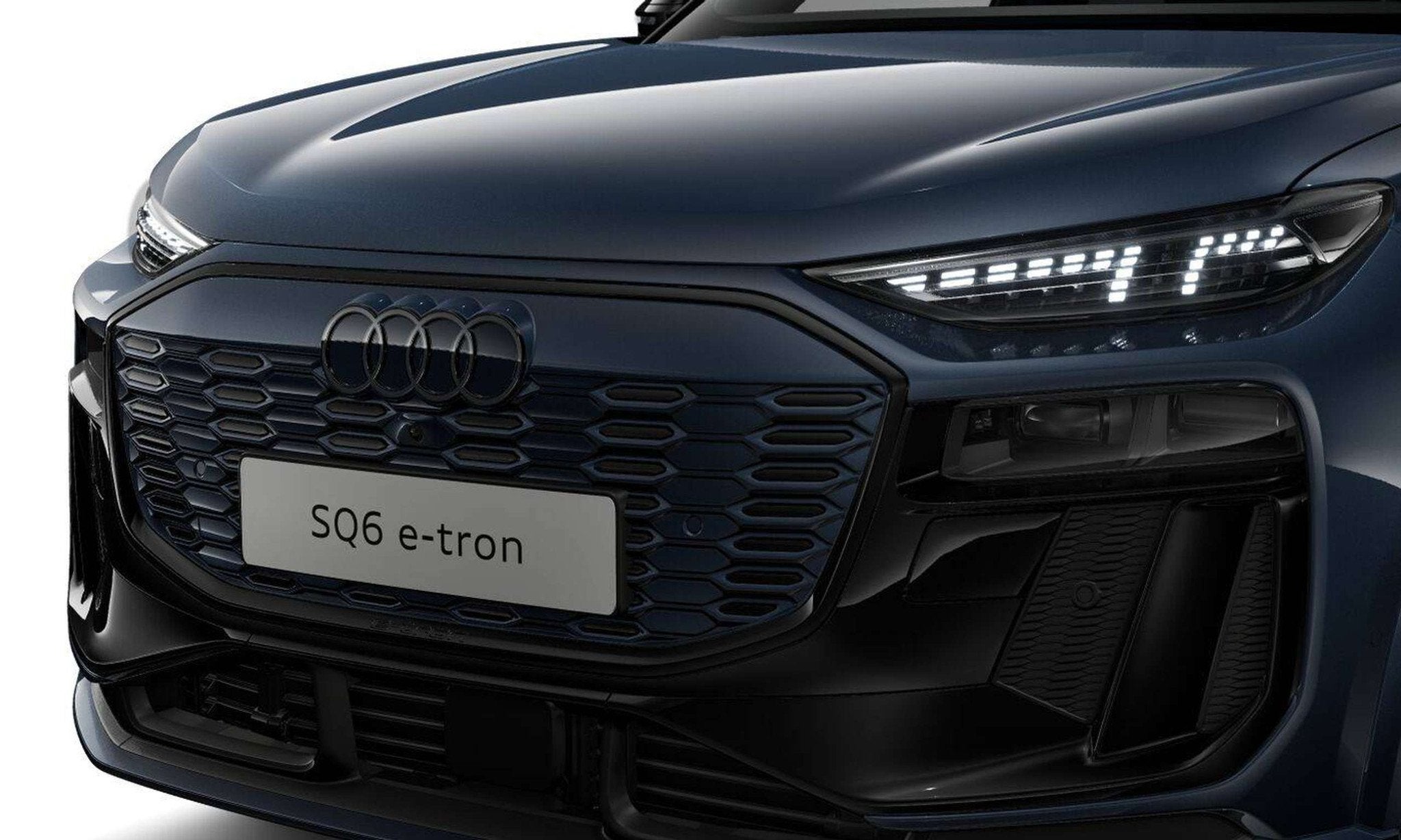 Audi SQ6 e-tron SQ6 e-Tron l HUD l Pano l Passagiersdisplay, Auto's, Gebruikt, Zwart, Adaptive Cruise Control, Blauw