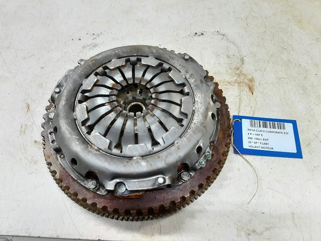 VOLANT MOTEUR Renault Clio V (RJAB) (3021106552R), Renault, Mevr. I. Hauben, Utilisé, Rue de l'Espoir 34 34
4030  GRIVEGNÉE, BE