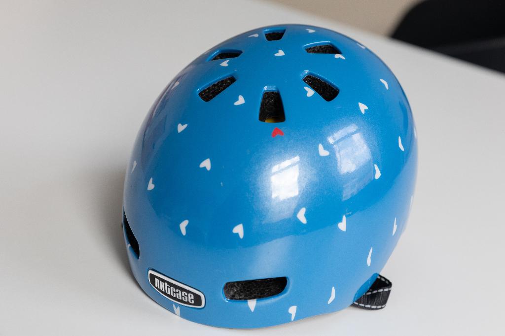 BABY - KIND helm NUTCASE XXS, Fietsen en Brommers, XXS, Jongen of Meisje, Ophalen of Verzenden, Zo goed als nieuw