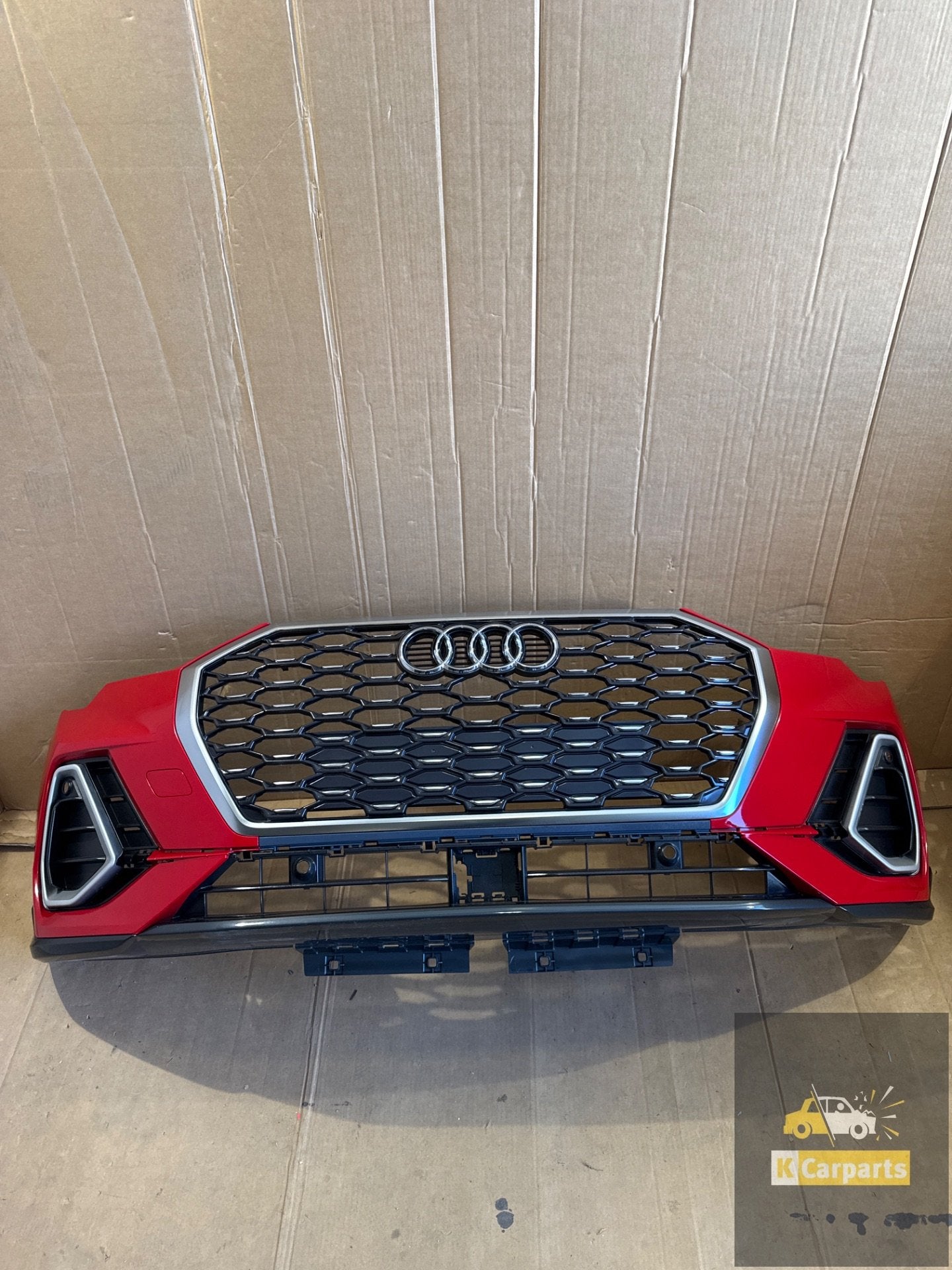 Voorbumper Audi Q3 83A F3 S-line SLINE ORIGINEEL 83A807438, Auto-onderdelen, Gebruikt, Voor, AUDI AG, Auto-Union-Strasse 1
85045  Ingolstadt, DE