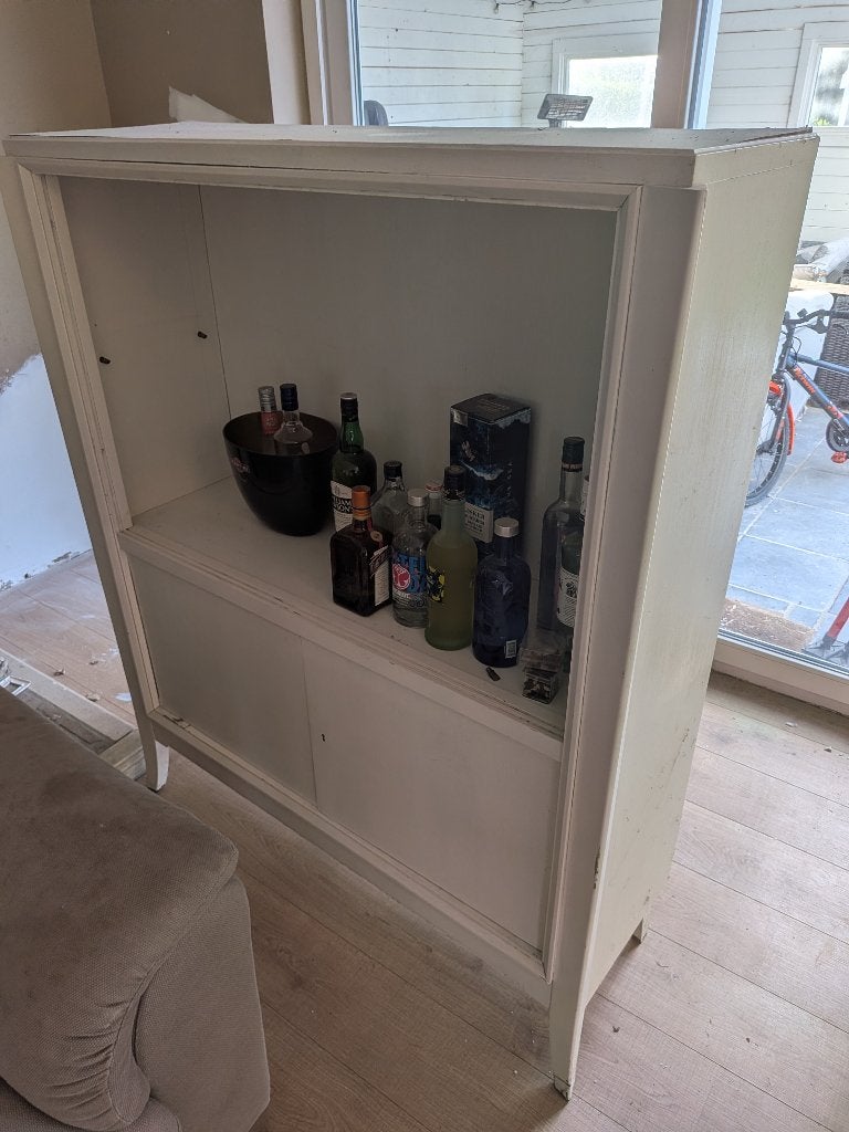 Meuble en bois, Enlèvement