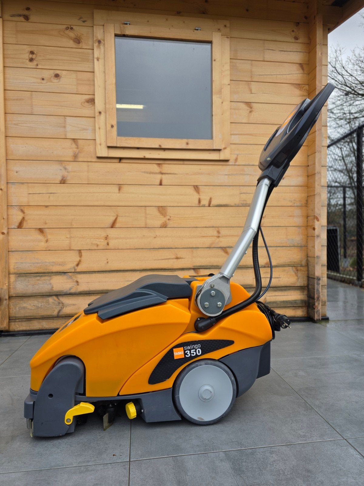 Taski Swingo 350B Schrobzuigmachine Nieuwe Accu's, Bricolage & Construction, Matériel de nettoyage, Enlèvement ou Envoi, Comme neuf