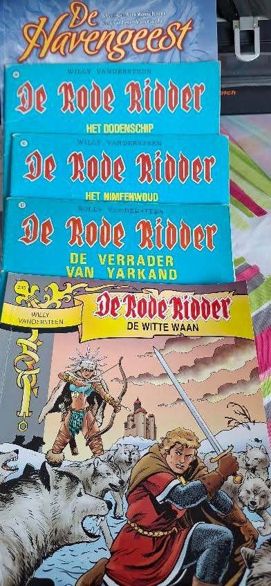 Stripverhalen De Rode Ridder, Willy Vandersteen; Martin Lodewijk, Ophalen of Verzenden, Zo goed als nieuw, Meerdere stripboeken