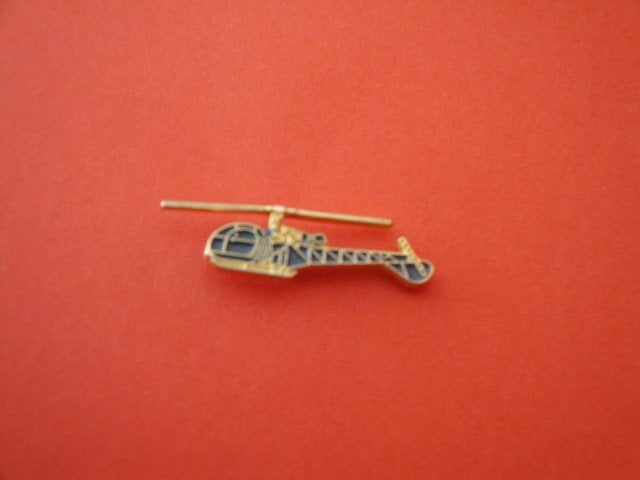 Pin Gendarmerie hélicoptère Alouette, Collections, Broches, Pins & Badges, Enlèvement ou Envoi